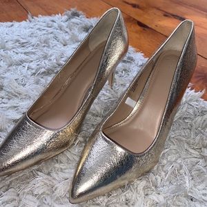 gold pointed toe heels